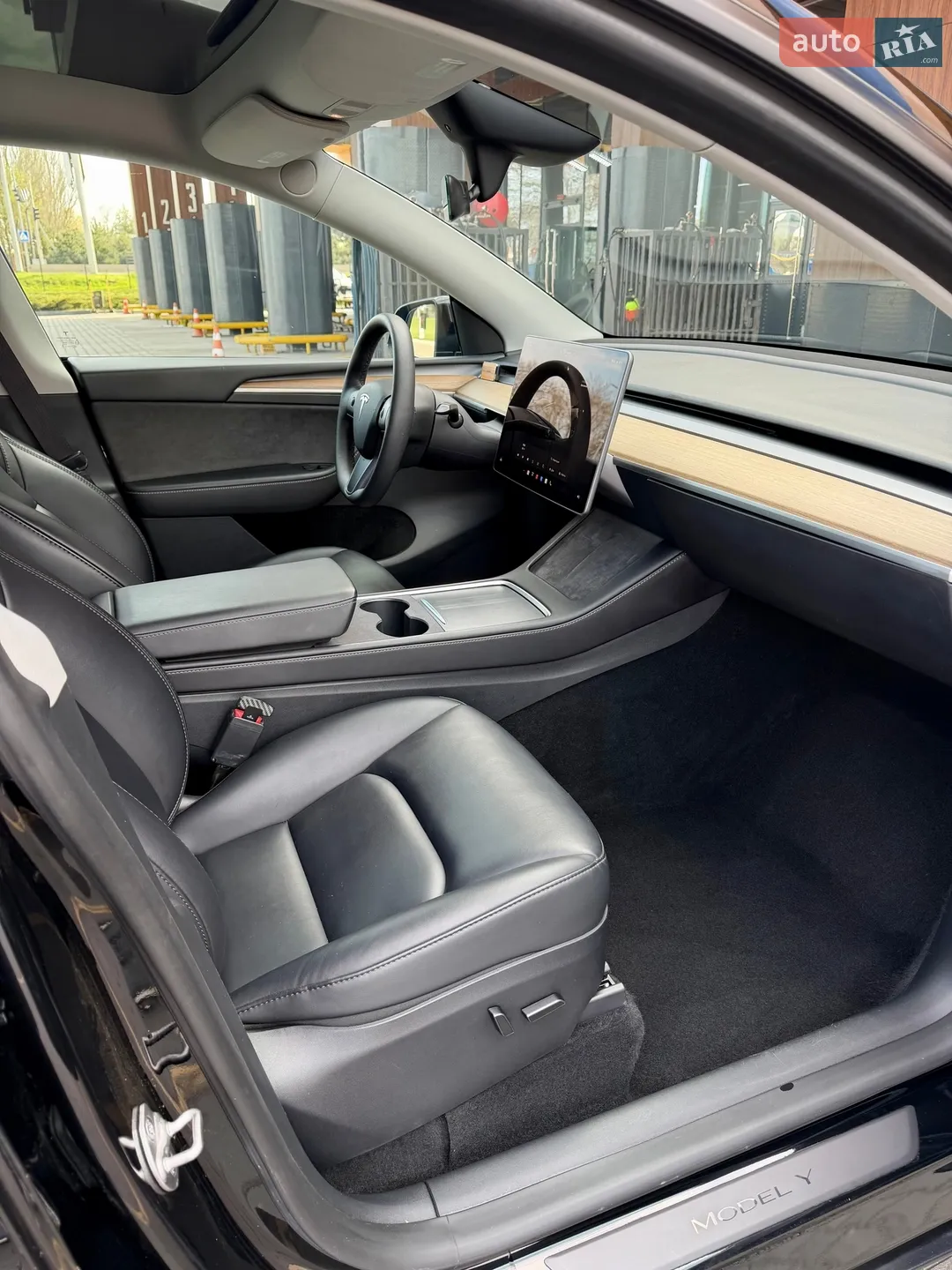2023 Tesla Model Y - мініатюра 10