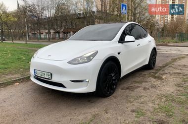 Позашляховик / Кросовер Tesla Model Y 2022 в Києві