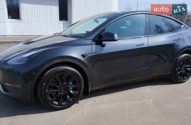Позашляховик / Кросовер Tesla Model Y 2025 в Києві