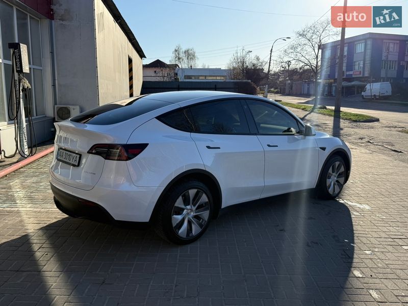 Внедорожник / Кроссовер Tesla Model Y 2022 в Киеве фото 4 Внедорожник / Кроссовер Tesla Model Y 2022 в Киеве