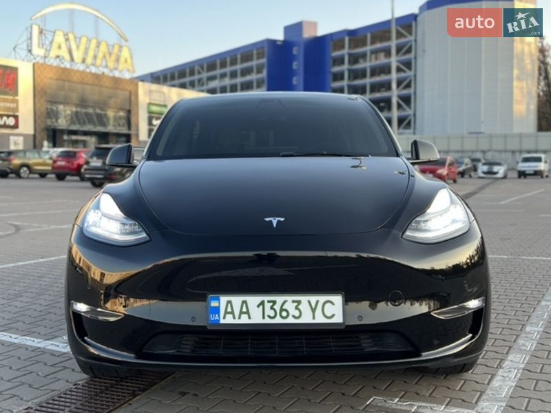 Внедорожник / Кроссовер Tesla Model Y 2022 в Киеве