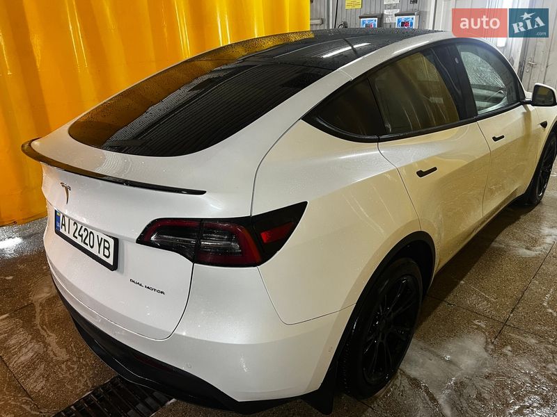 Внедорожник / Кроссовер Tesla Model Y 2021 в Белой Церкви
