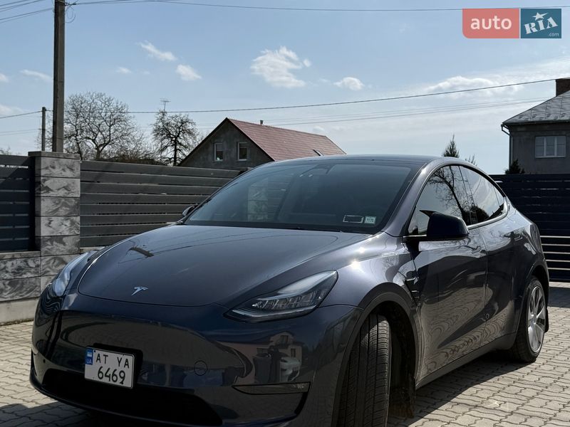 Tesla Model Y 2022