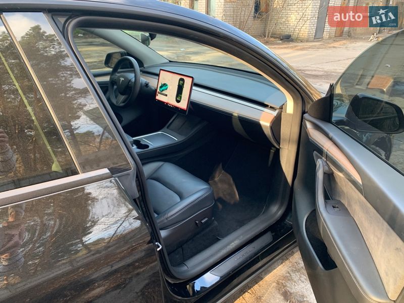 Внедорожник / Кроссовер Tesla Model Y 2022 в Киеве