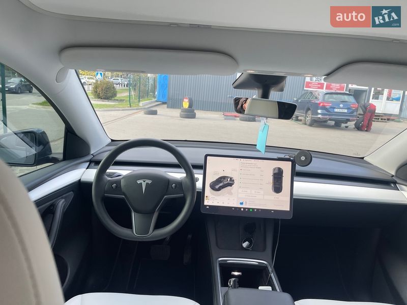 Внедорожник / Кроссовер Tesla Model Y 2022 в Киеве