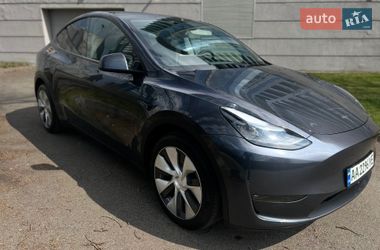 Внедорожник / Кроссовер Tesla Model Y 2024 в Киеве