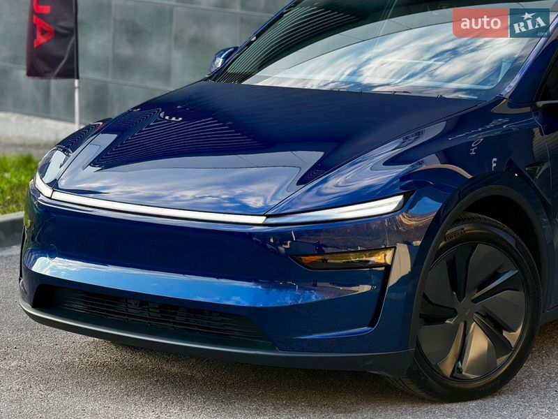 Позашляховик / Кросовер Tesla Model Y 2025 в Харкові