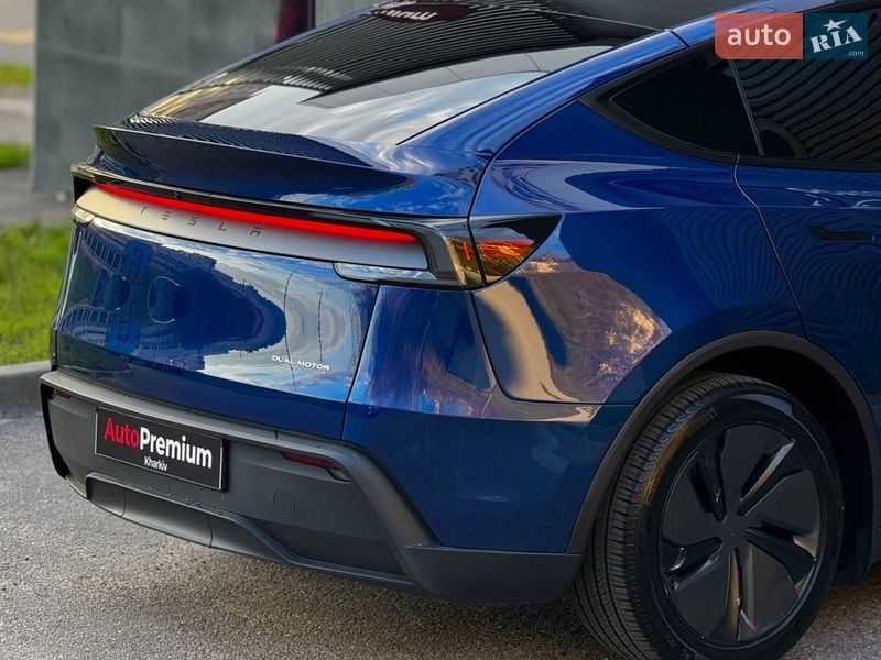 Позашляховик / Кросовер Tesla Model Y 2025 в Харкові