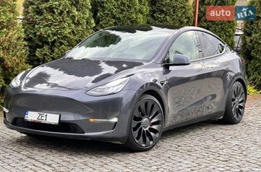 Позашляховик / Кросовер Tesla Model Y 2022 в Києві