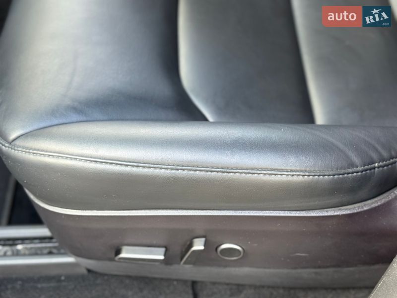 Внедорожник / Кроссовер Tesla Model Y 2023 в Харькове