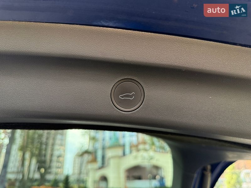 Внедорожник / Кроссовер Tesla Model Y 2023 в Харькове