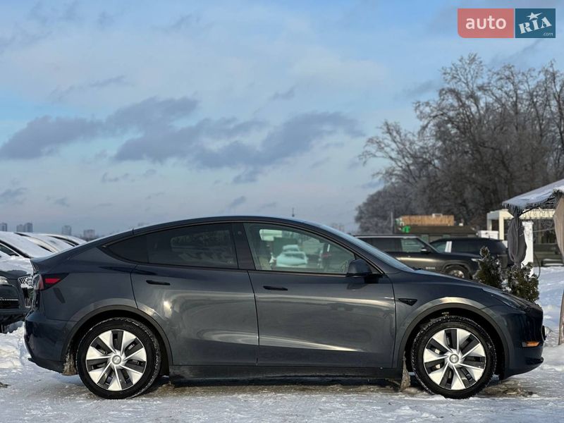 Внедорожник / Кроссовер Tesla Model Y 2022 в Киеве