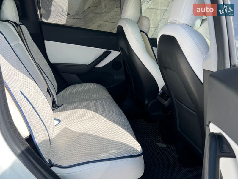 Внедорожник / Кроссовер Tesla Model Y 2021 в Виннице