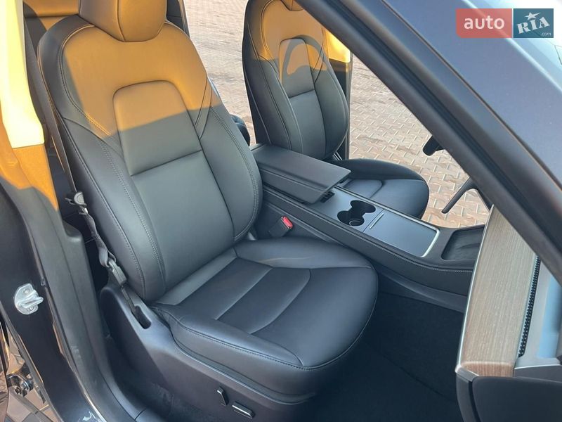 Позашляховик / Кросовер Tesla Model Y 2024 в Житомирі