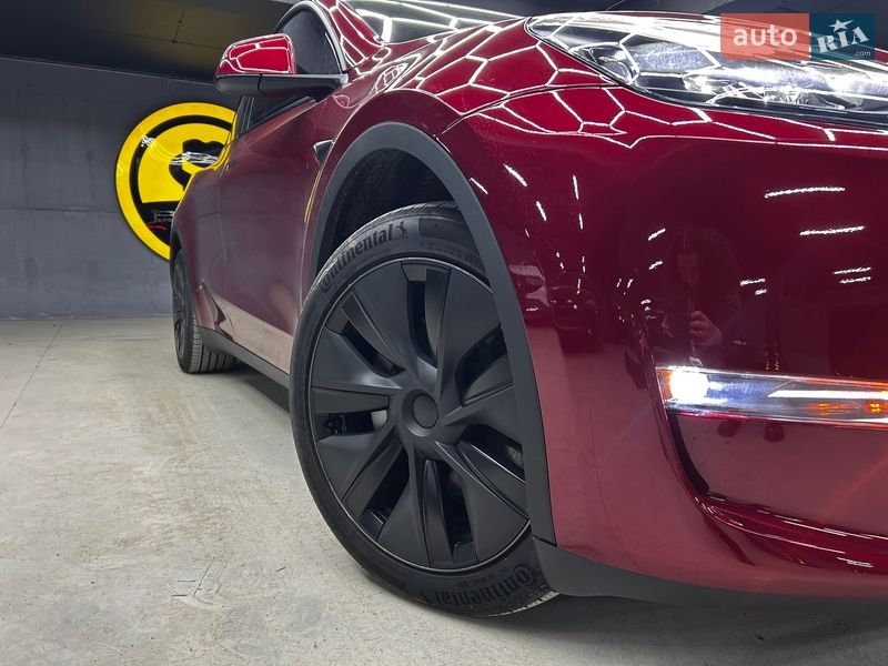 Позашляховик / Кросовер Tesla Model Y 2025 в Чернівцях фото 2 Позашляховик / Кросовер Tesla Model Y 2025 в Чернівцях