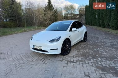 Позашляховик / Кросовер Tesla Model Y 2024 в Рівному