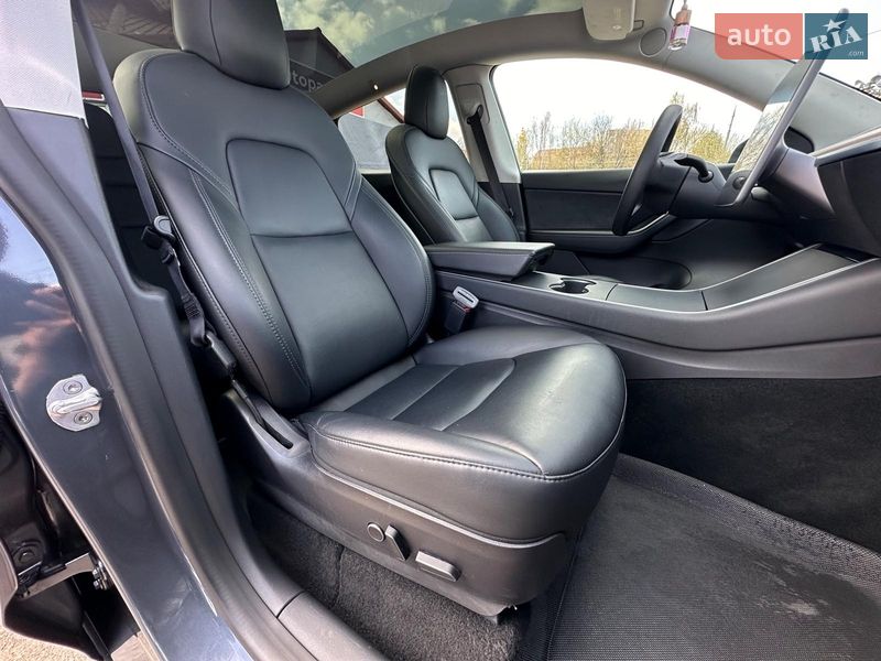 Внедорожник / Кроссовер Tesla Model Y 2020 в Виннице