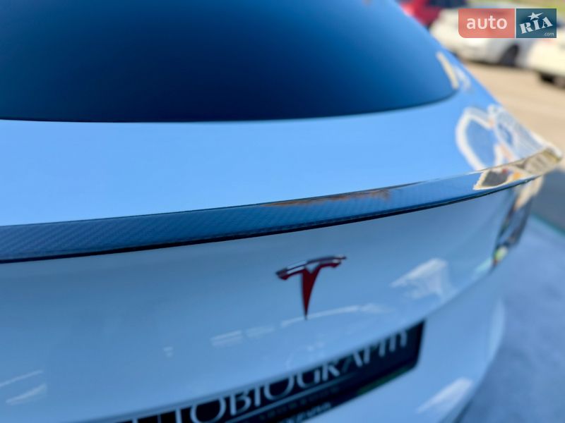 Внедорожник / Кроссовер Tesla Model Y 2023 в Киеве