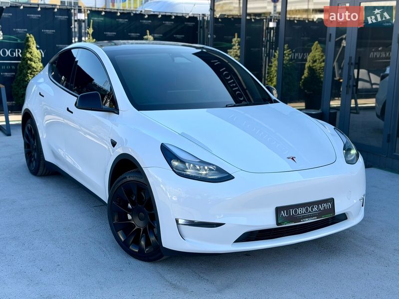 Внедорожник / Кроссовер Tesla Model Y 2023 в Киеве