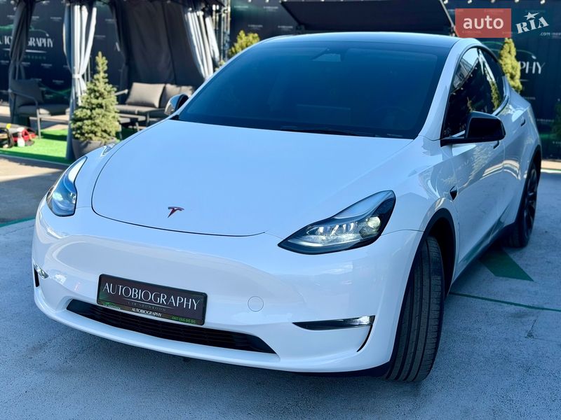 Внедорожник / Кроссовер Tesla Model Y 2023 в Киеве