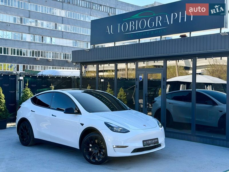Внедорожник / Кроссовер Tesla Model Y 2023 в Киеве