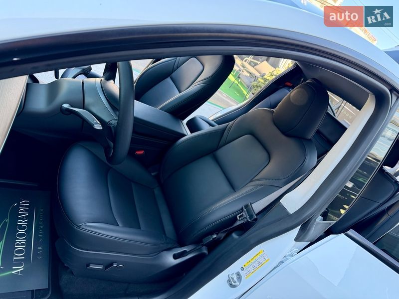 Внедорожник / Кроссовер Tesla Model Y 2023 в Киеве