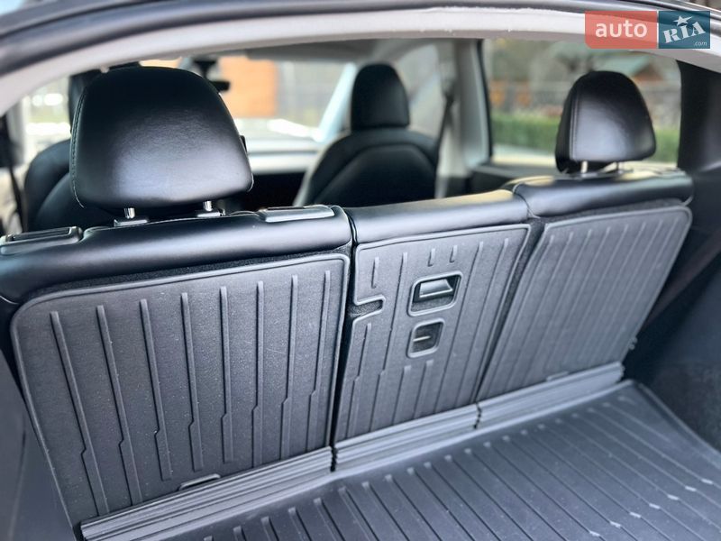 Позашляховик / Кросовер Tesla Model Y 2022 в Луцьку фото 26 Позашляховик / Кросовер Tesla Model Y 2022 в Луцьку