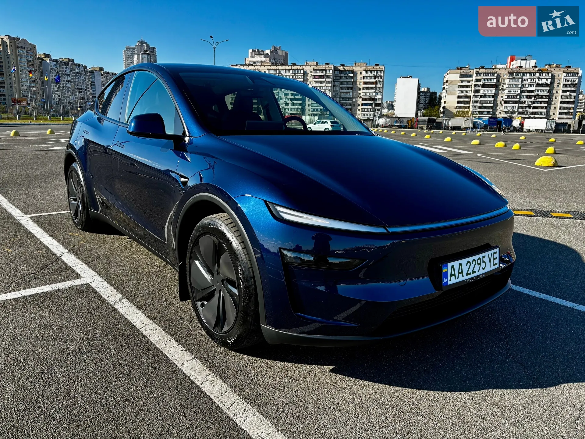 2025 Tesla Model Y - мініатюра 7
