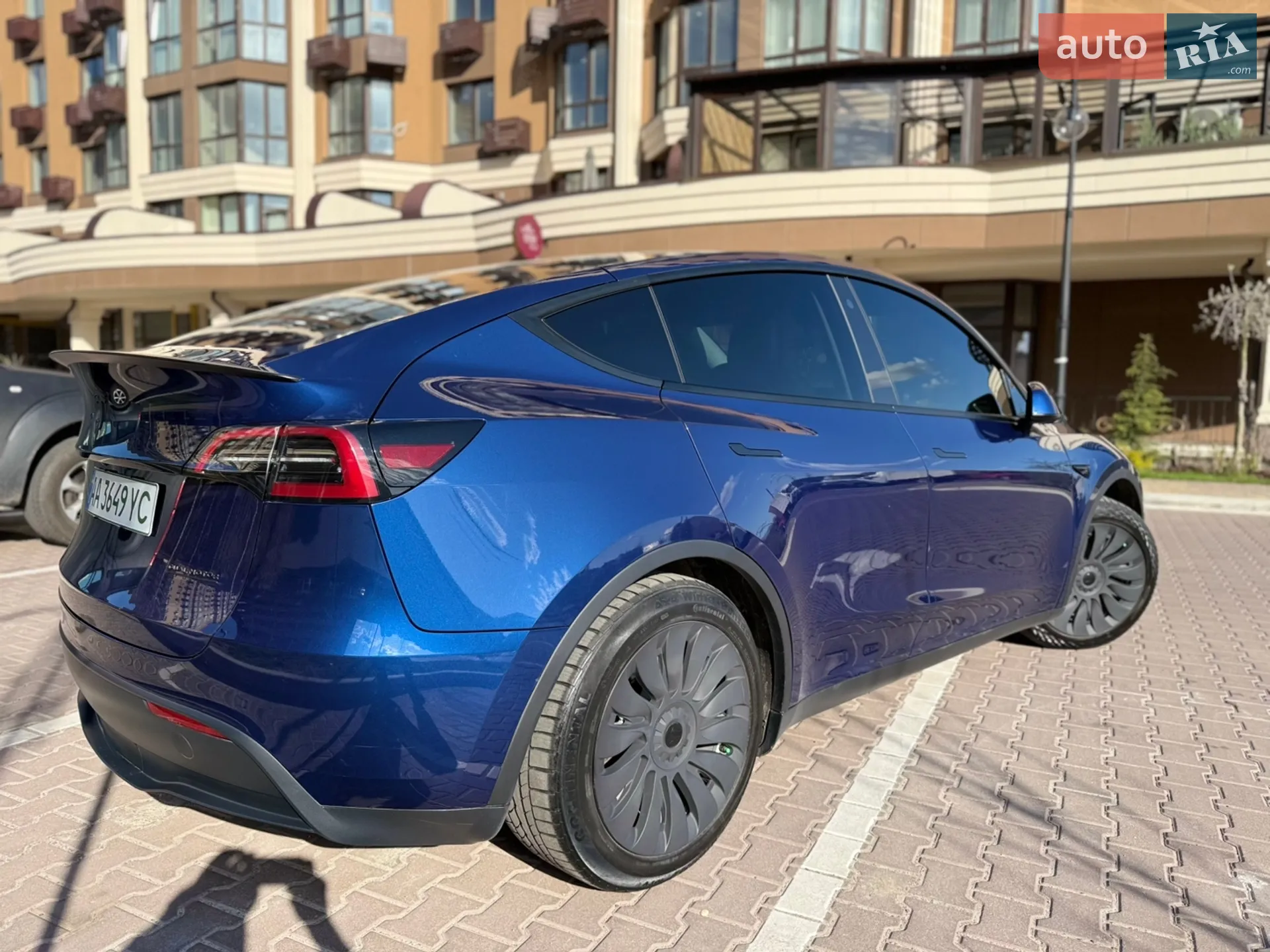 2022 Tesla Model Y - мініатюра 5