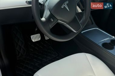 Внедорожник / Кроссовер Tesla Model Y 2023 в Львове