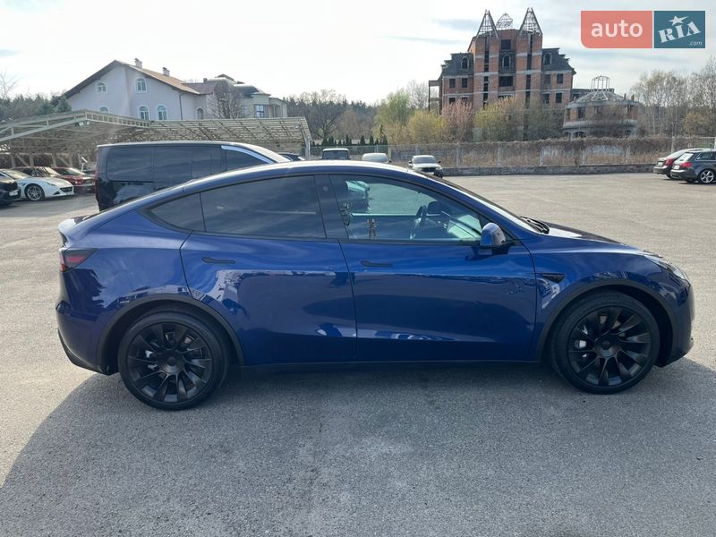 Внедорожник / Кроссовер Tesla Model Y 2022 в Киеве