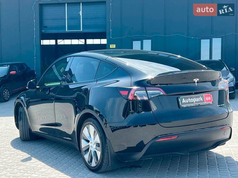 Внедорожник / Кроссовер Tesla Model Y 2021 в Львове