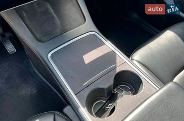 Внедорожник / Кроссовер Tesla Model Y 2021 в Львове