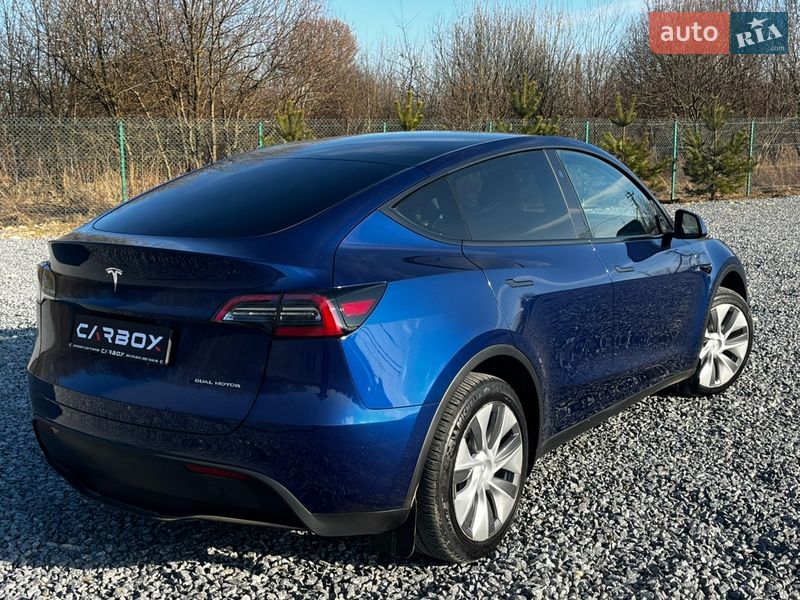 Внедорожник / Кроссовер Tesla Model Y 2023 в Львове
