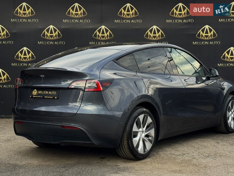 Позашляховик / Кросовер Tesla Model Y 2020 в Києві