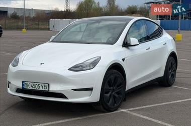 Позашляховик / Кросовер Tesla Model Y 2024 в Рівному