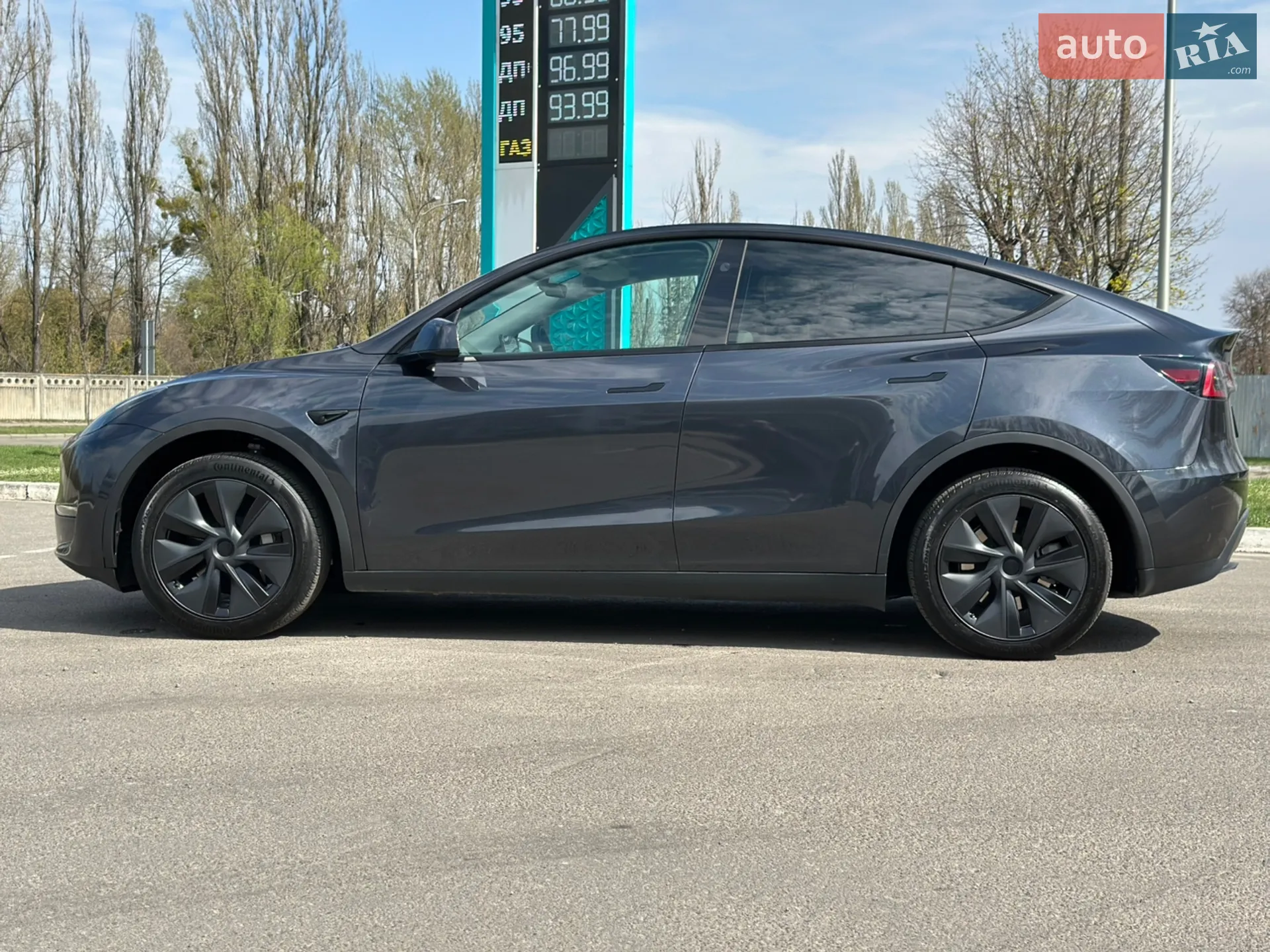 2024 Tesla Model Y - мініатюра 8