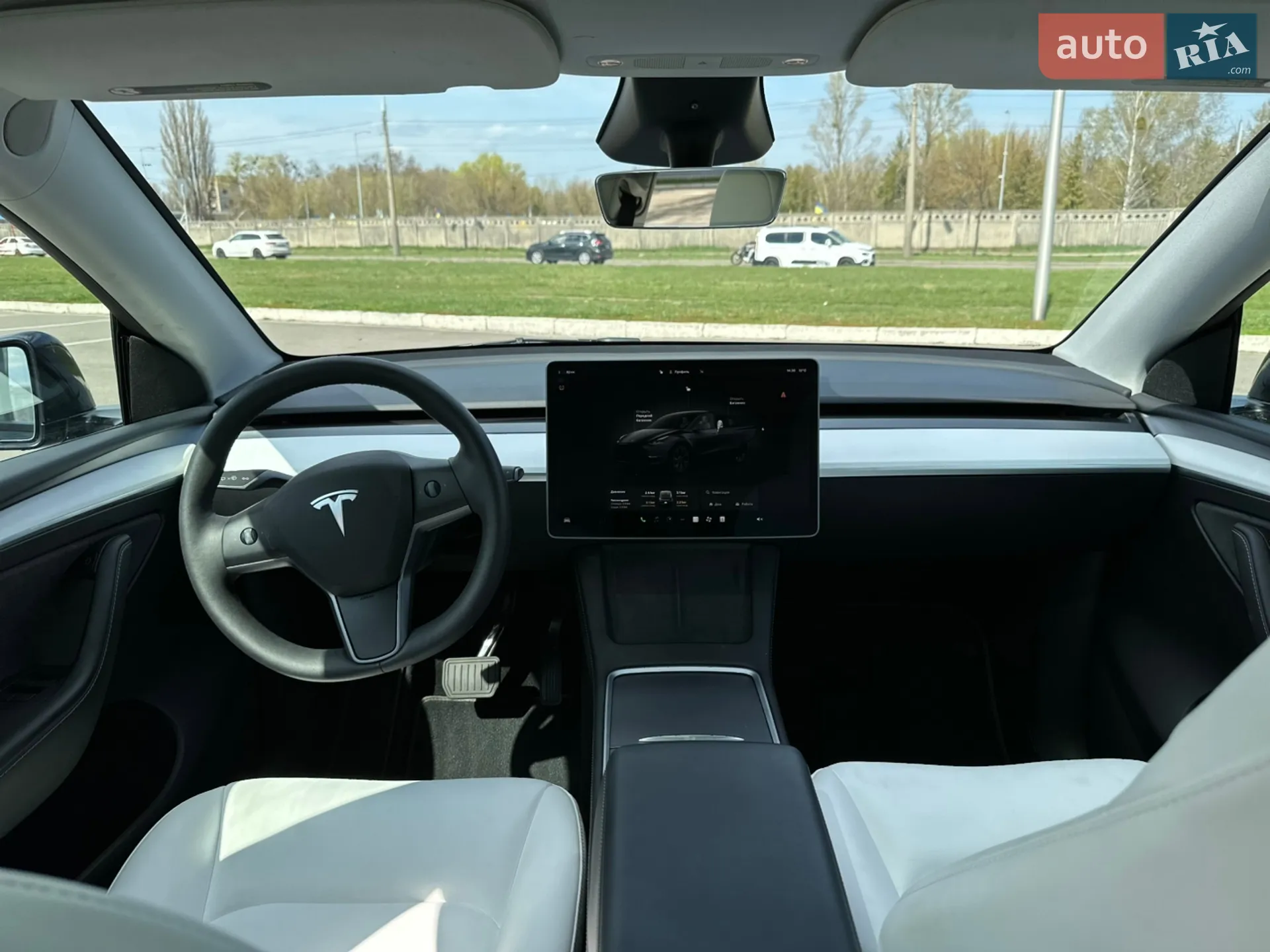 2024 Tesla Model Y - мініатюра 21