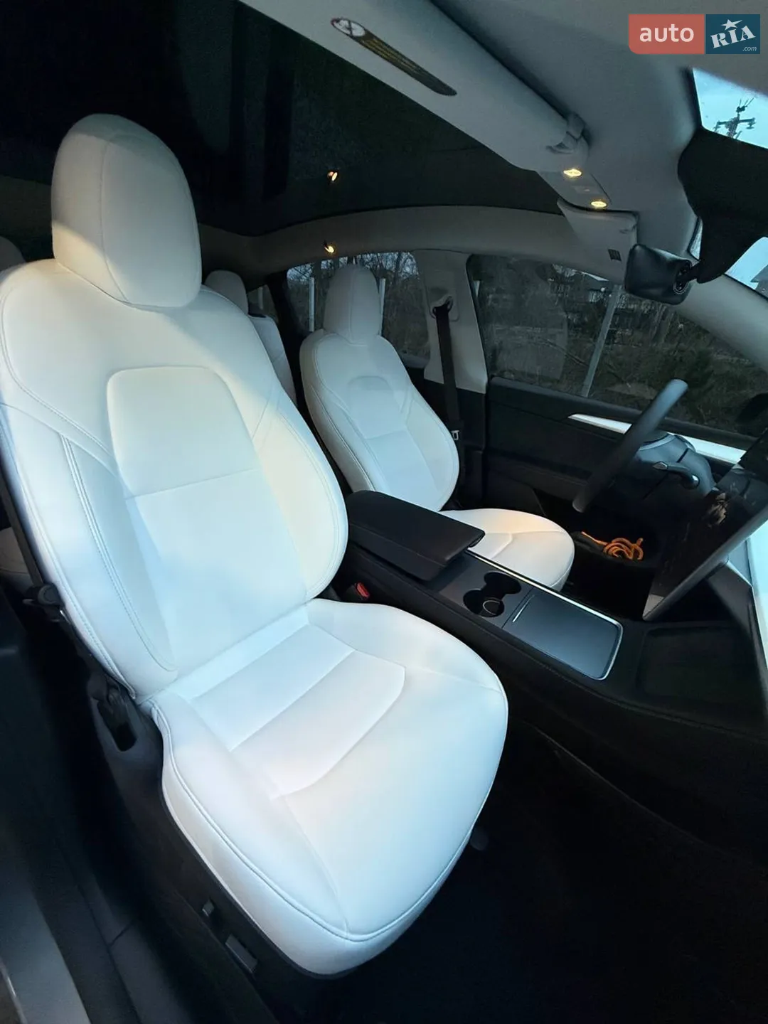 2024 Tesla Model Y - мініатюра 42