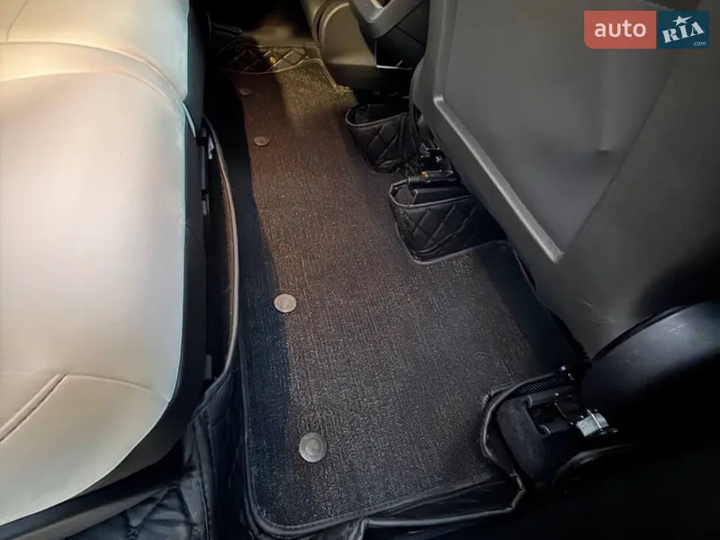 Tesla Model Y 2024 VIN 7SAYGAEE1RF179143 фото оголошення 46 з 78