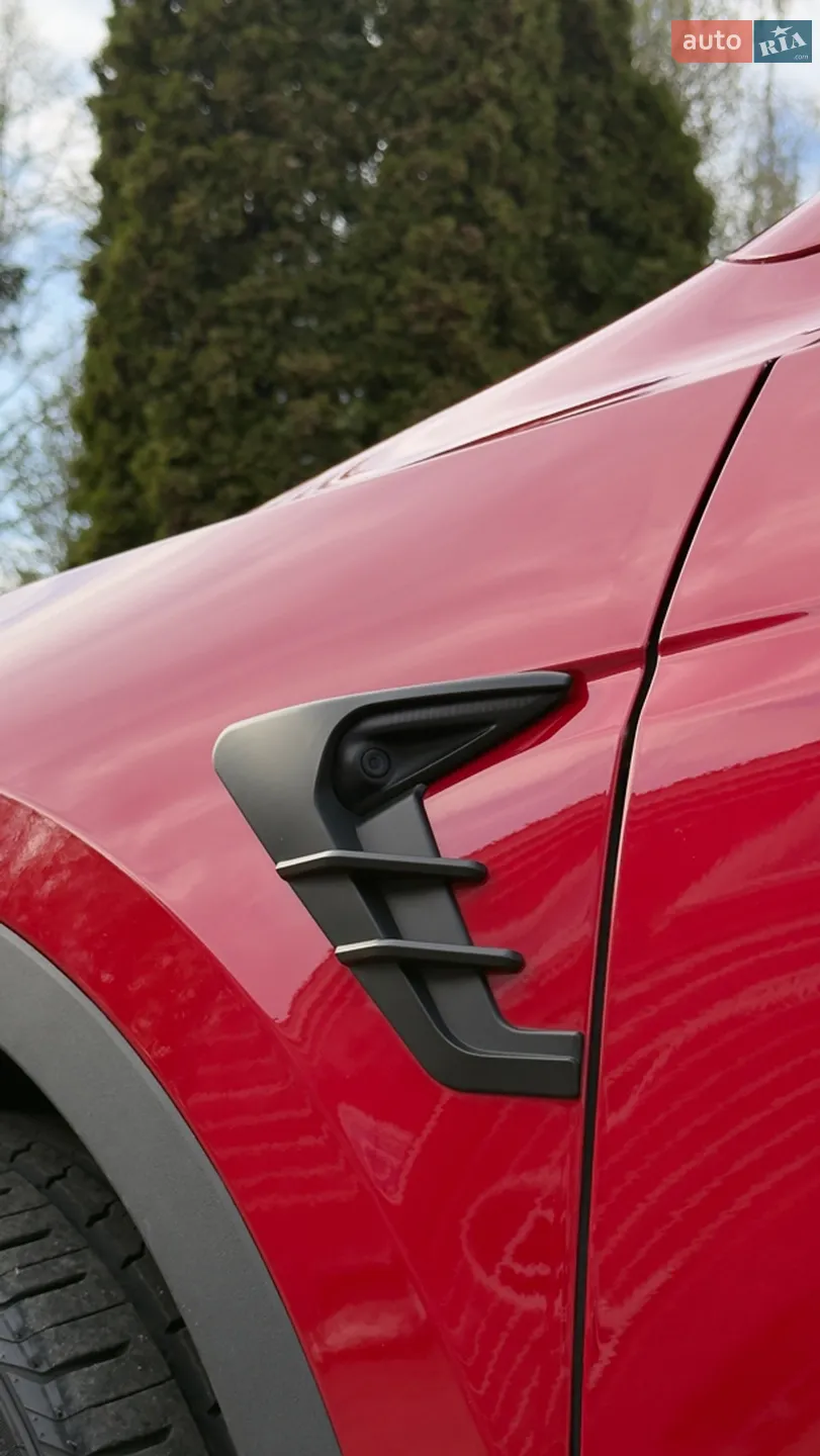 2021 Tesla Model Y - мініатюра 8
