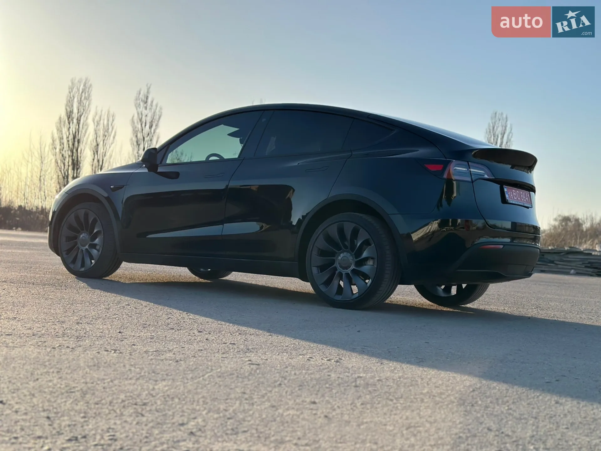 2022 Tesla Model Y - мініатюра 3