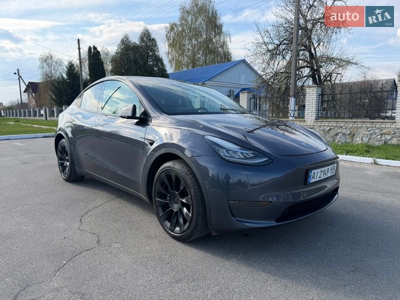 Tesla Model Y 2022