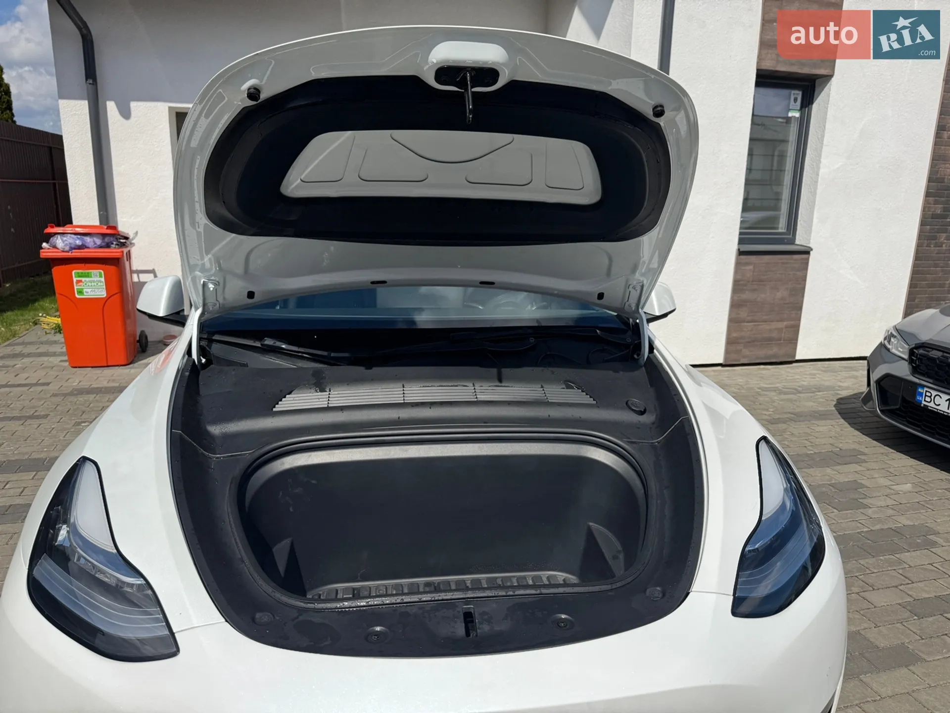 2021 Tesla Model Y - мініатюра 8