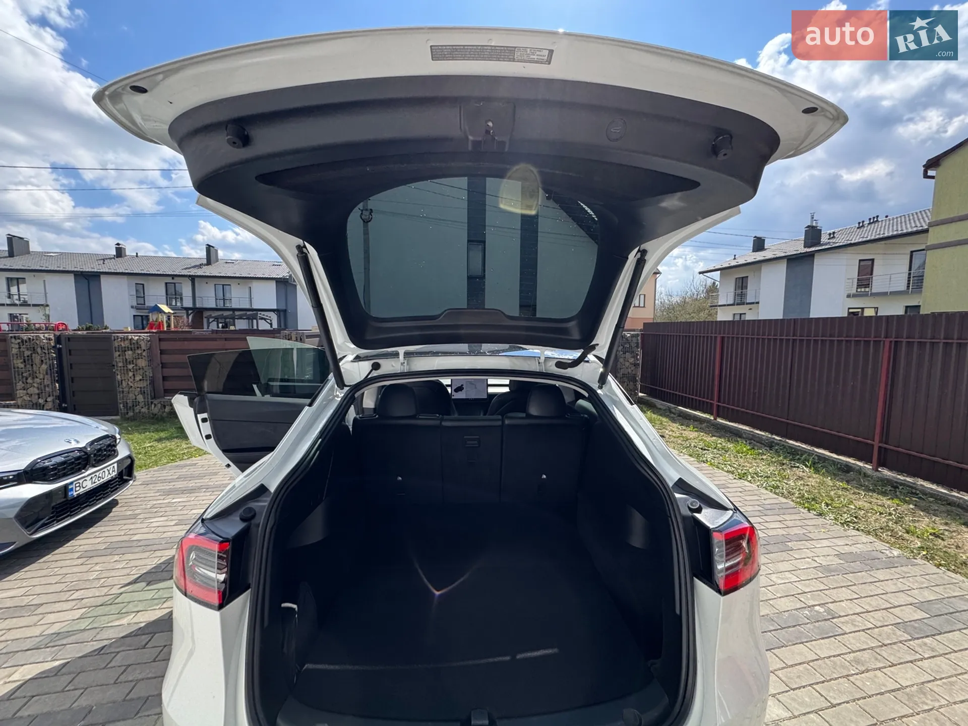 2021 Tesla Model Y - мініатюра 24