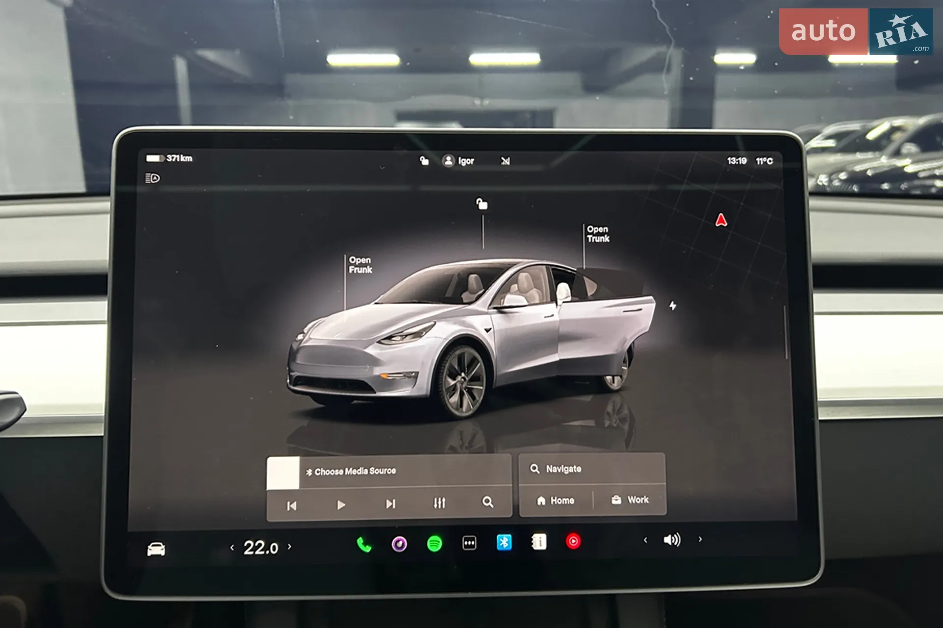 2025 Tesla Model Y - мініатюра 20