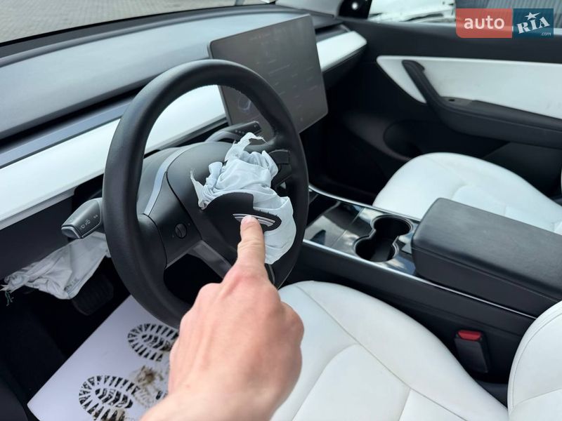 Позашляховик / Кросовер Tesla Model Y 2020 в Луцьку