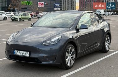 Внедорожник / Кроссовер Tesla Model Y 2022 в Киеве