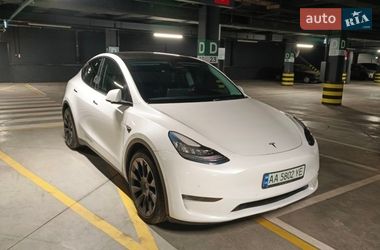 Внедорожник / Кроссовер Tesla Model Y 2021 в Киеве