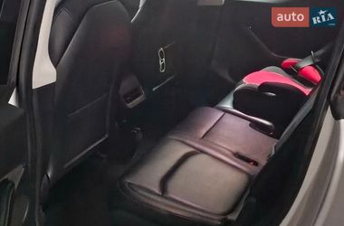Внедорожник / Кроссовер Tesla Model Y 2021 в Киеве